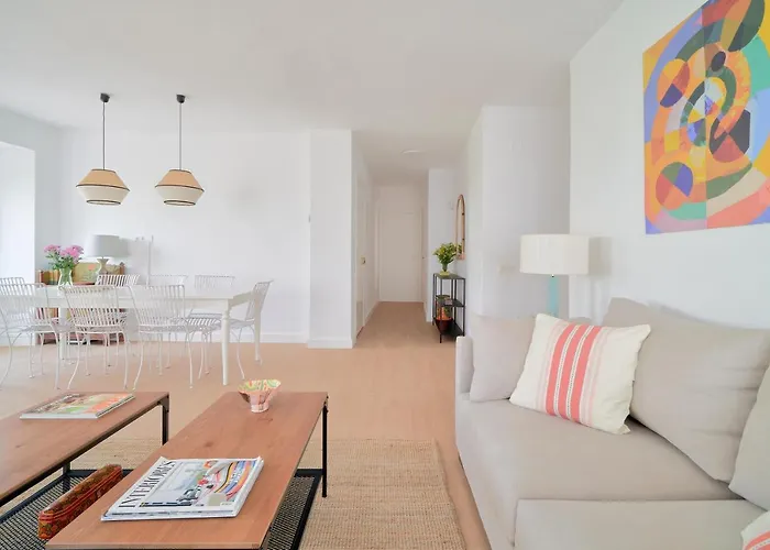 Orange Square Rooftop Apartment 250 M2